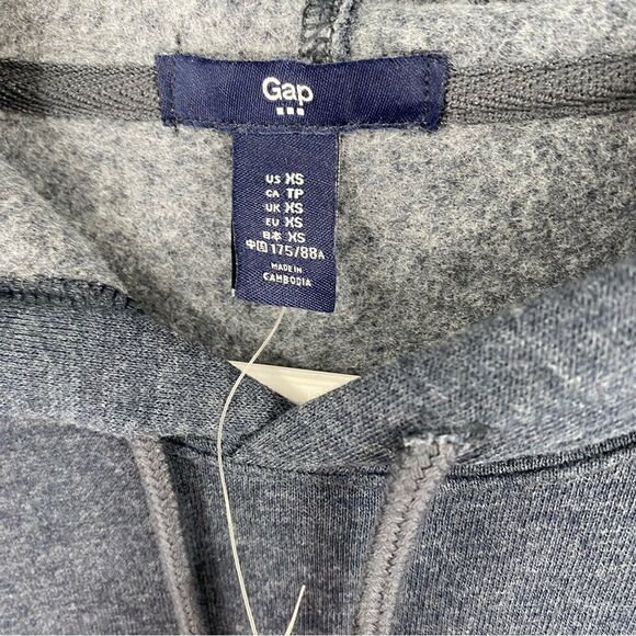 GAP Men’s Blue Pullover Logo Hoodie Sweatshirt size XS New with Tags - Picture 2 of 3